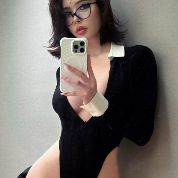 Hot girl low cut zipper lapel sexy street fashion black and white color blocked jumpsuit top high waisted hot girl long sleeved spring