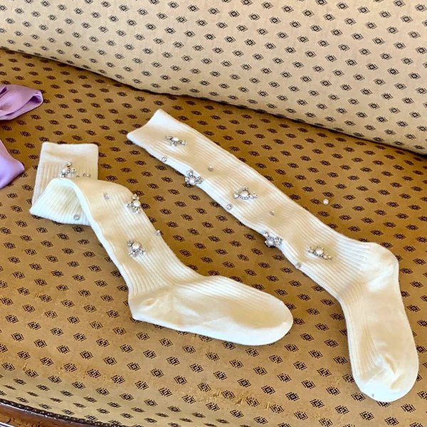 Fashion niche thickened wool tube socks vertical strip solid color rhinestone pearl catwalk models autumn and winter