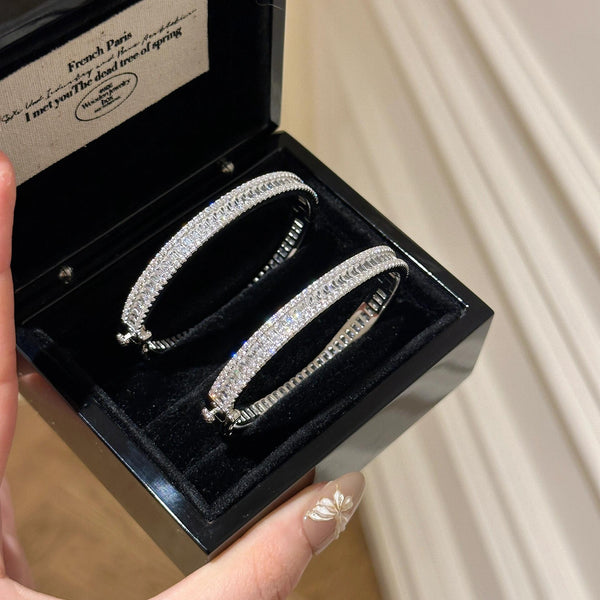 High precision T-shaped diamond bracelet with full refractive arrangement and luxurious inlaid heavy industry exquisite high-end bracelet