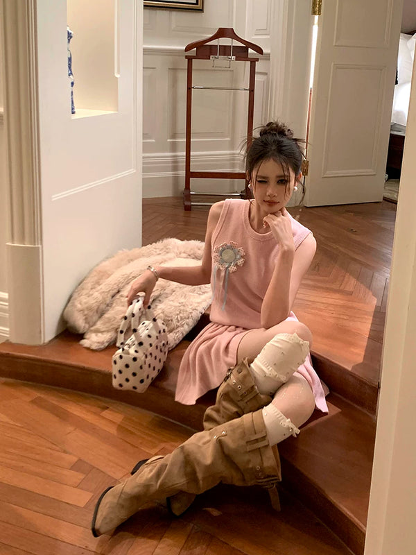 Fashion niche, luxury exaggerated rhinestone pearl bow thin vertical strip ballet calf socks knee socks