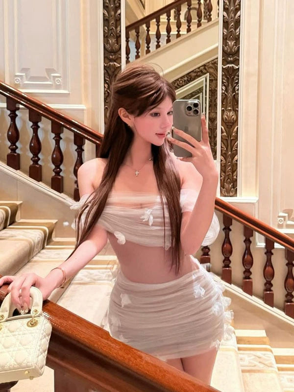 Spice girl sexy one-word collar off-the-shoulder three-dimensional flower fairy short skirt niche design seaside party vacation dress