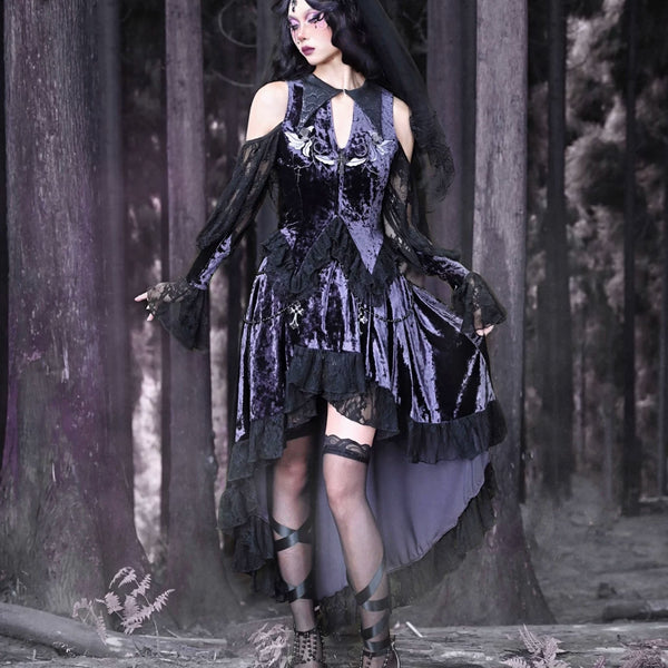 Luna Ritual Velvet Ambience Embroidery Tip Neck Lace Flared Sleeve Top Christmas