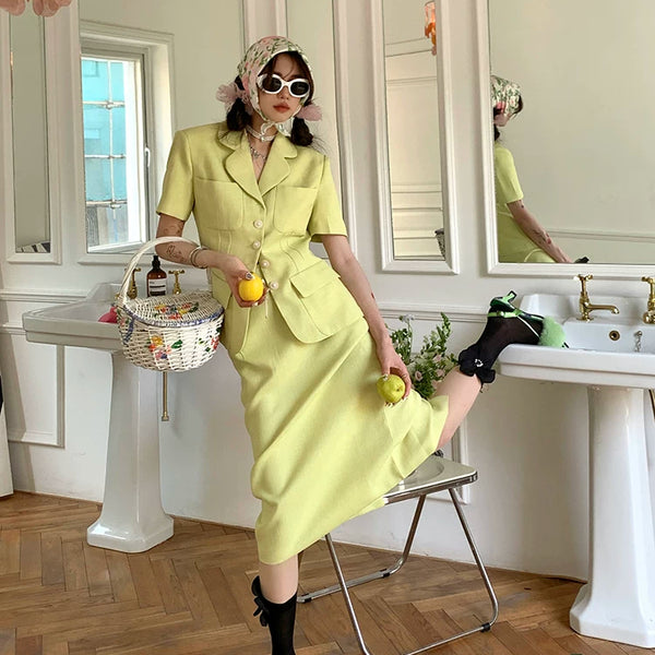 Fashion niche, hand-sewn pearl flower heavy industry short socks pearlescent glass socks thin pure desire wind white socks