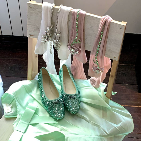 Fashion niche European goods light luxury heavy industry flower rhinestone socks tide Internet celebrities wear knee-piled socks