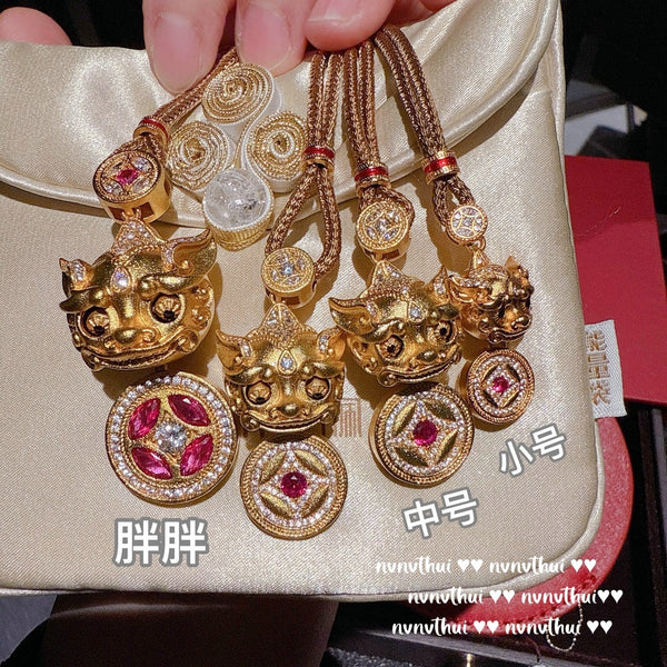 Ancient gold chiseled copper coins, dynamic Pixiu sparkling diamond pendant necklace, eyes moving Chinese necklace
