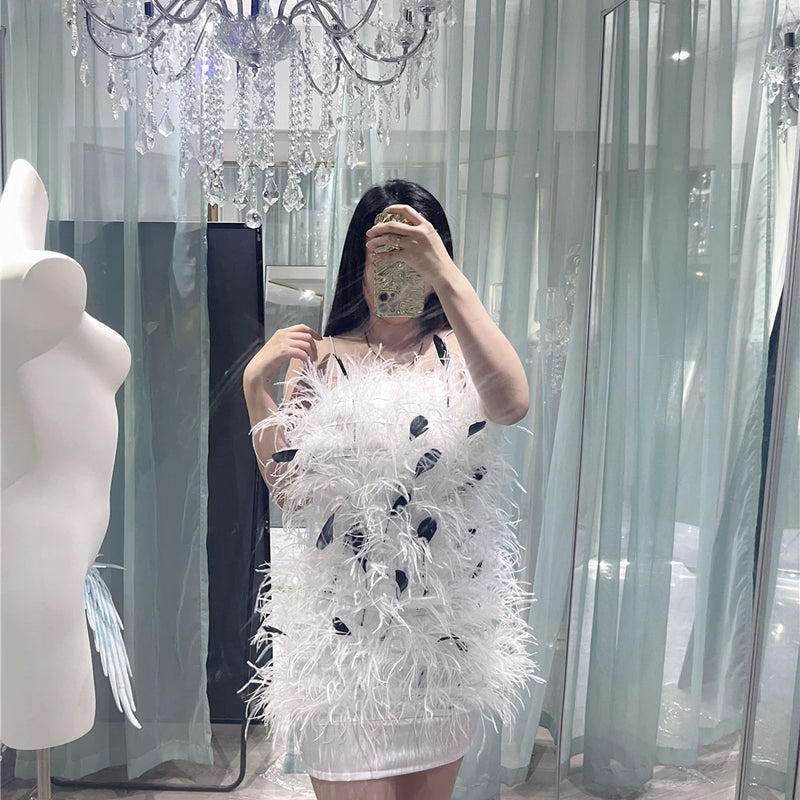 Rich daughter celebrity high luxury, real ostrich hair white swan feathers heavy industry neck slim dress