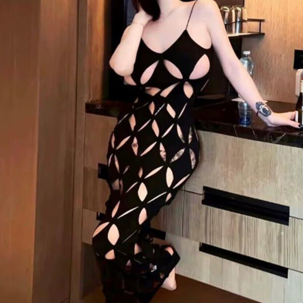 Spice Girl Sexy Dopamine Cut Hollow Design Skinny Skinny Hip Wrap Dress Seduction Black Suspender Long Dress