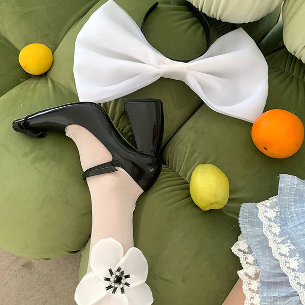 Fashion niche, hand-sewn pearl flower heavy industry short socks pearlescent glass socks thin pure desire wind white socks