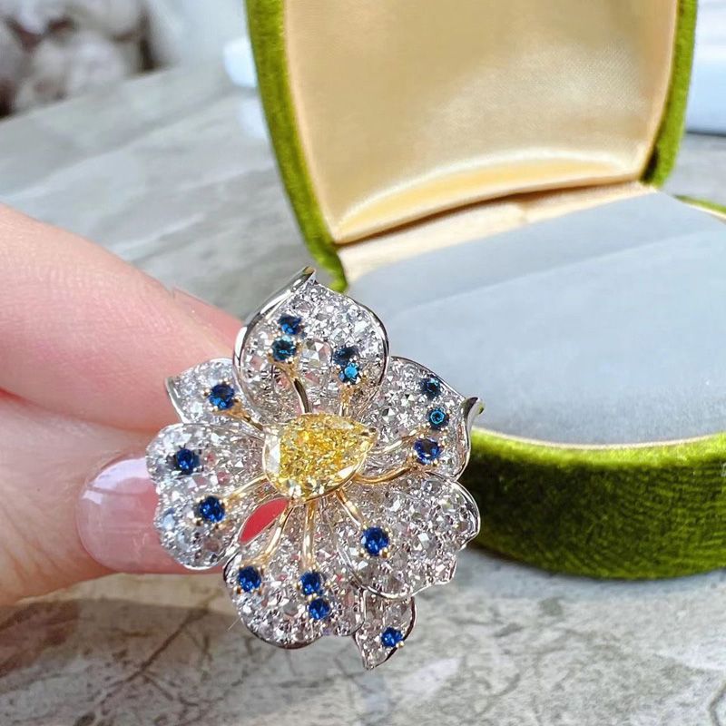 Qianjin Wind Premium Sense Color Treasure Exquisite Water Drop Ring Opening Cold Full Diamond Niche Design Flower Ring Female