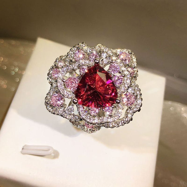 High-end design, colorful ice flower temperament, full of diamonds, cold wind flower ring, light luxury high-end ring.