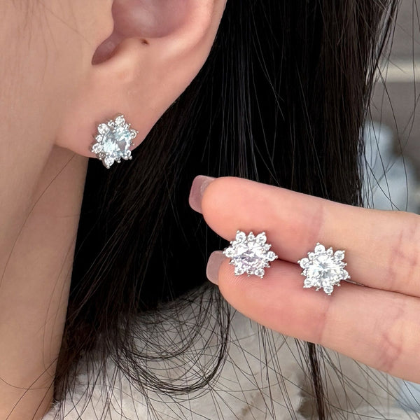 Snowflake ear studs, cochlear implants, non removable, exquisite and versatile earrings for commuting