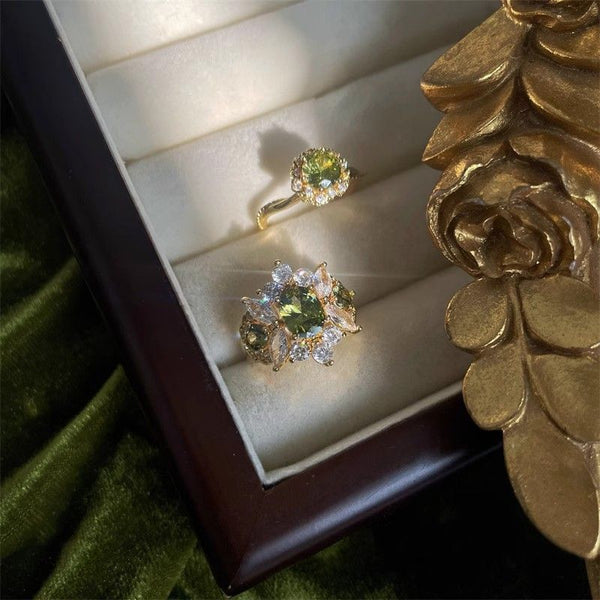 Middle aged ring for women, olive green zircon index finger ring, vintage light luxury high-end French style open mouth ring