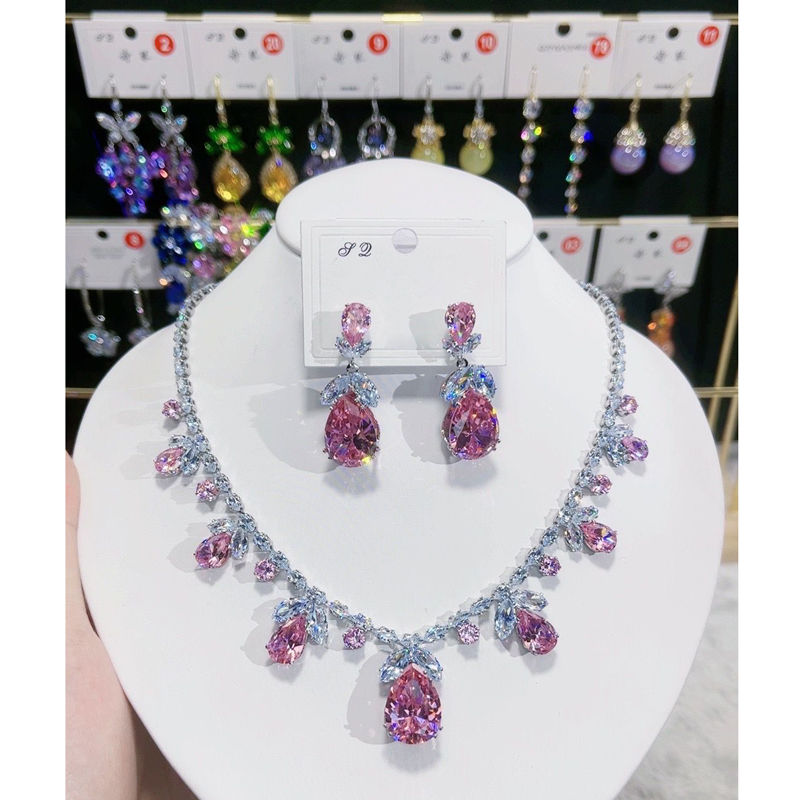 Celebrity light luxury small fragrance luxury rhinestone necklace pink big diamond full of diamonds noble thousand gold wind zircon set necklace