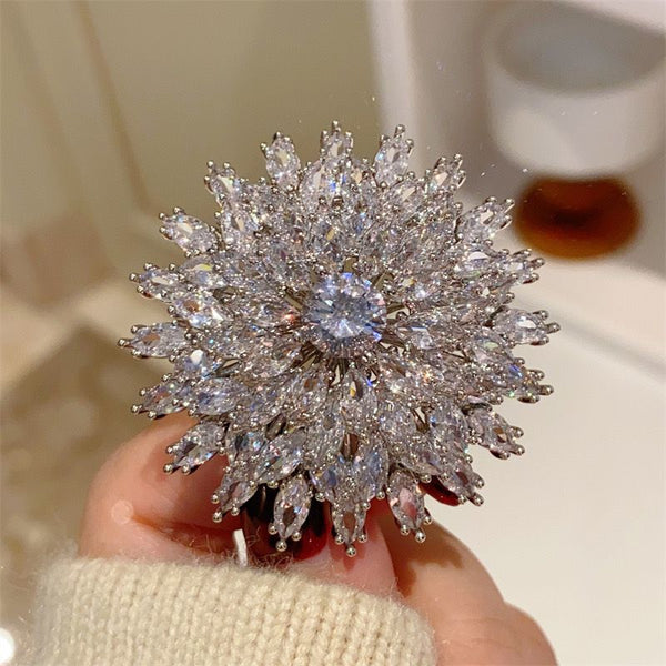 Snowflake Heavy Industry Multi-layer Temperament High-end Three-dimensional Zircon Luxury Brooch Brooch Brooch Fashion Coat Suit Accessories Pin