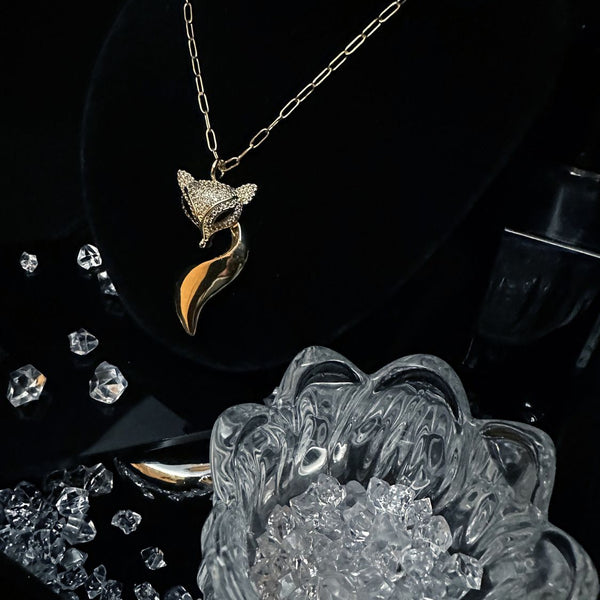 Fashion necklace, trendy accessories, personalized fox pendant, collarbone chain