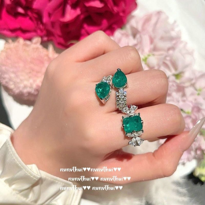 Ring ins premium design emerald French gold style retro national style temperament Haoshi ring