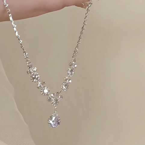 Bing Rhinestone Flash Collarbone Chain Opal Luxury Party Necklace